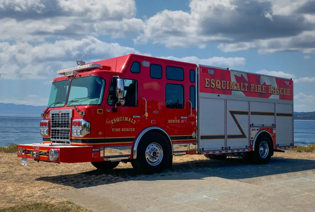 18ft. Walk-Around Rescue - Esquimalt Fire Rescue
