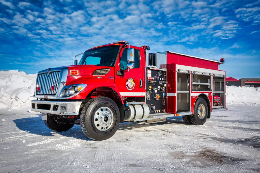 Crusader Pumper 800 I.G. - Lac Seul First Nation Fire and Emergency Services